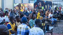 Throughout the event, fans shared unforgettable moments with friends and fellow supporters, all enjoying the action with chilled Guinness in hand.