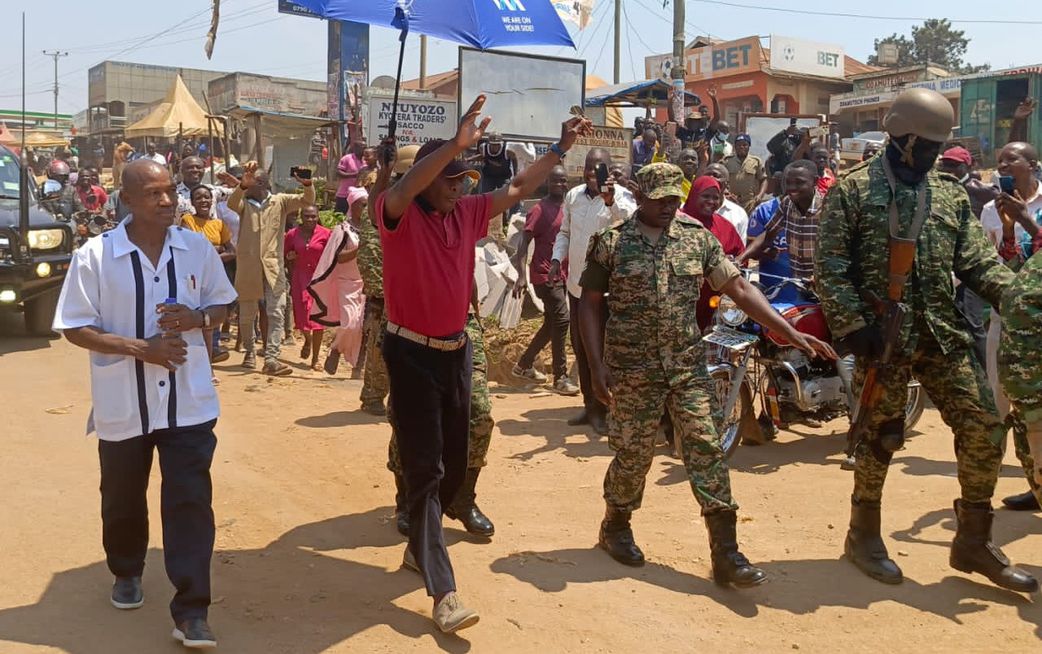 Kabaka Ronald Muwenda Mutebi and his UPDF guards
