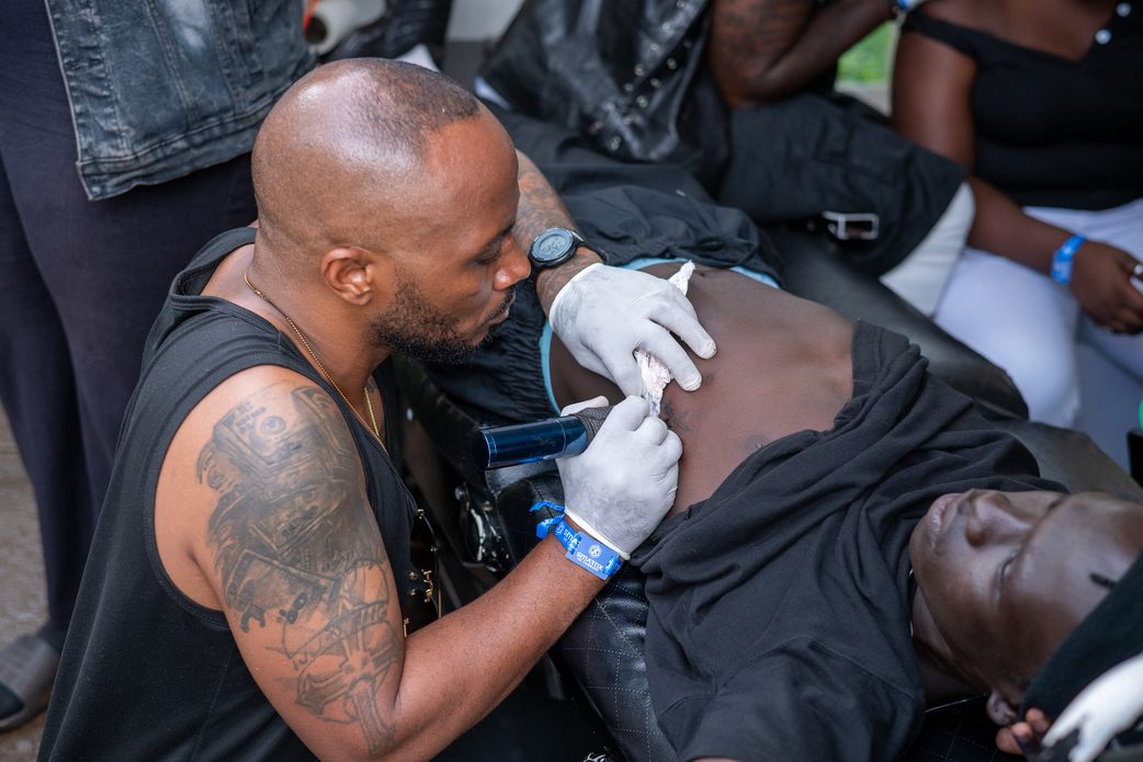 Linus Tattoo Party