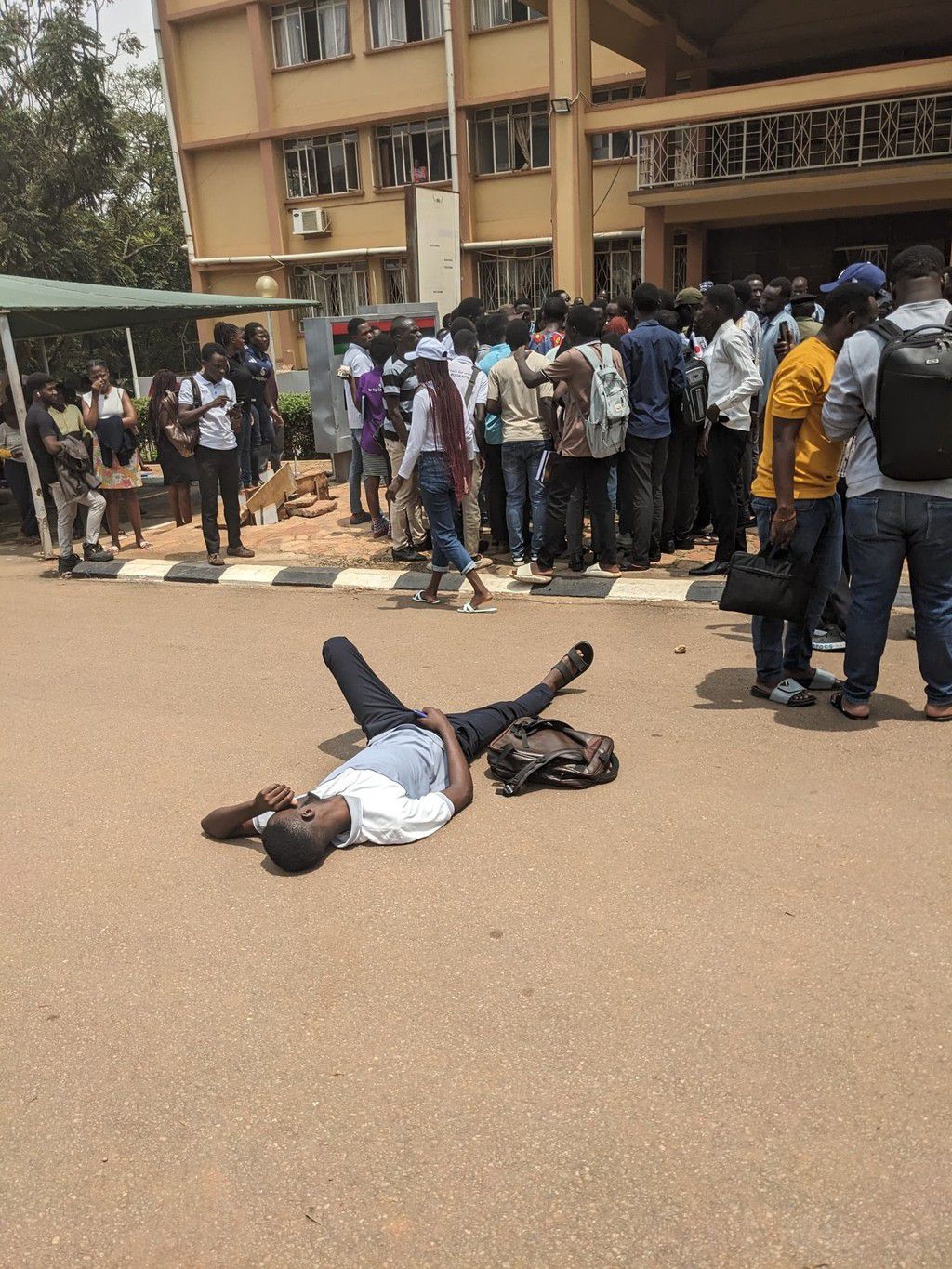 Makerere Students protesting delayed allowances