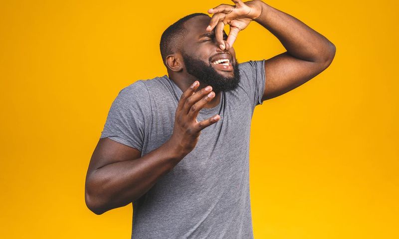 Why does your urine smell bad? [X.com]