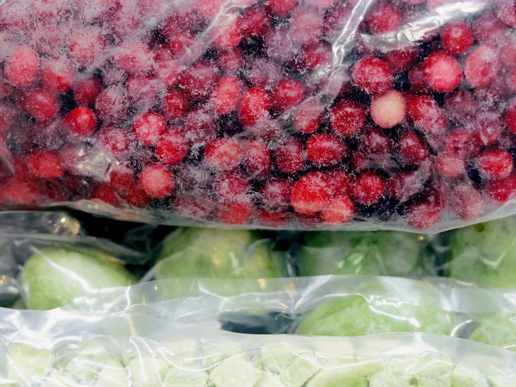 Frozen fruits should be left to thaw naturally