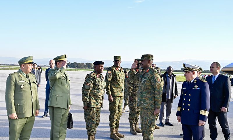 Gen Kainerugaba in Algeria