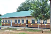 Minister Alice Kaboyo commissioned a modern three-classroom block at Kikuube Church of Uganda Primary School in Luwero District. 