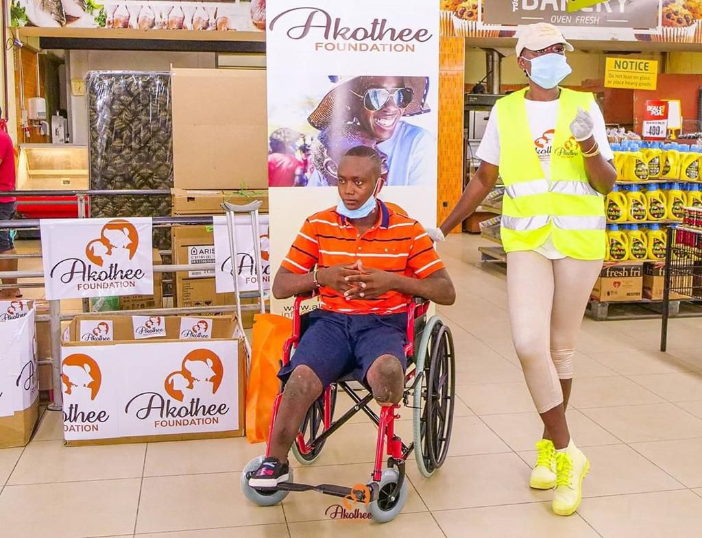 Akothee comes to the rescue of homeless man after donating a wheelchair to him (Photos)