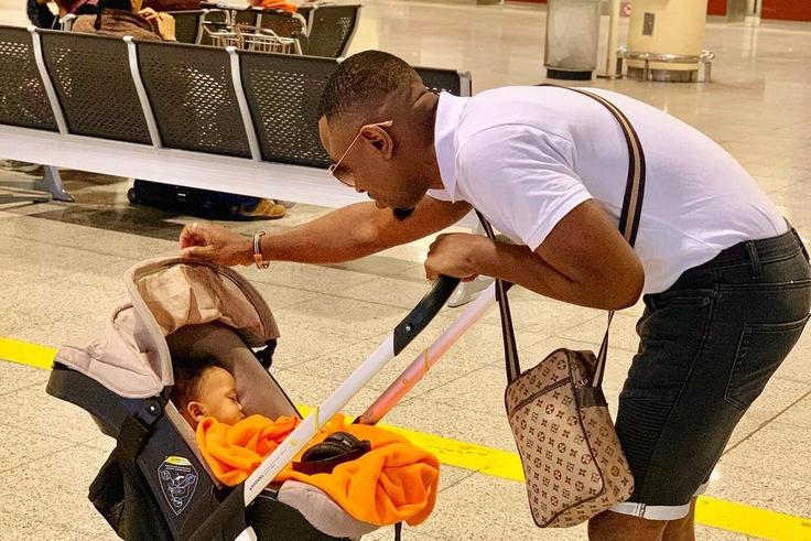 Ommy Dimpoz with his Baby