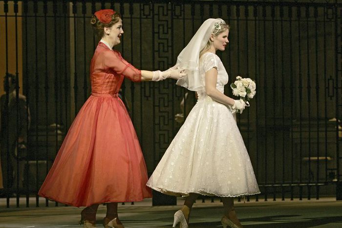 Elizabeth Spencer, Author of 'The Light in the Piazza,' Dies at 98