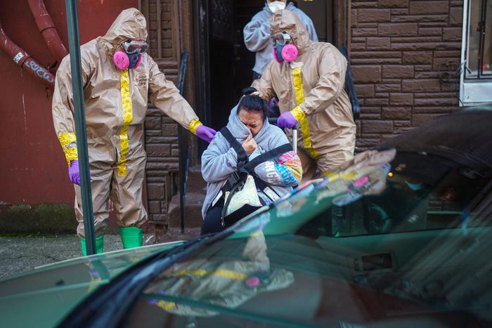 12 Fraught Hours With EMTs in a City Under Siege