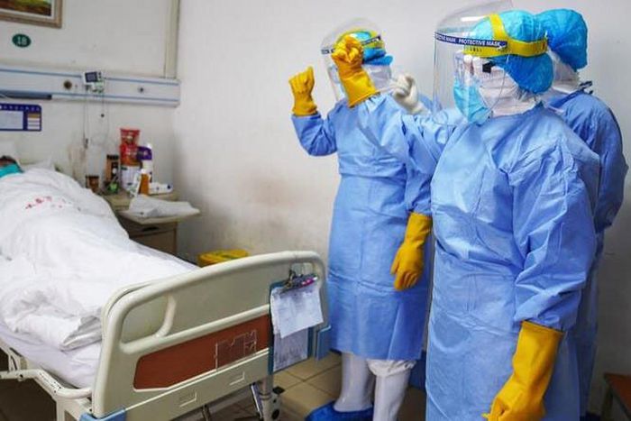 File image of a patient in quarantine