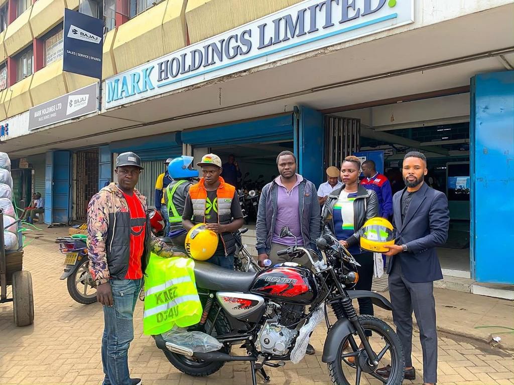 Otile Brown buys new Motorbike for the rider he was involved in an accident with near Yaya Centre