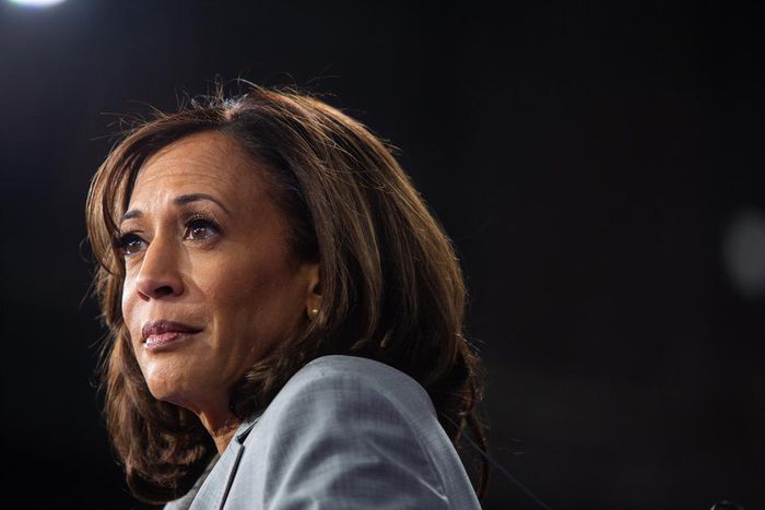 Short on Funds, Harris Ends Bid for Presidency