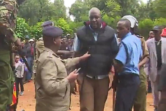 Police Police hunting for Nyeri Deputy Speaker Samuel Kariuki after he was caught beating up a man at William Ruto's event in Giakanja Nyeri