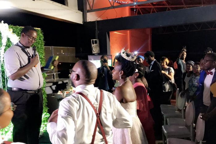 ___9033780___2018___10___27___14___Dqc-vVyX4AAj0Jq