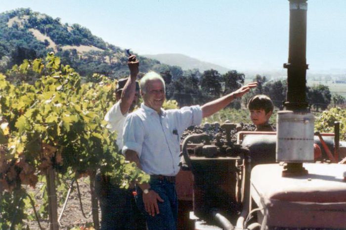 John Shafer, 94, Who Made Triumphant Leap Into Winemaking, Dies