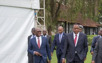 President Uhuru Kenyatta with CS James Macharia (Transport)