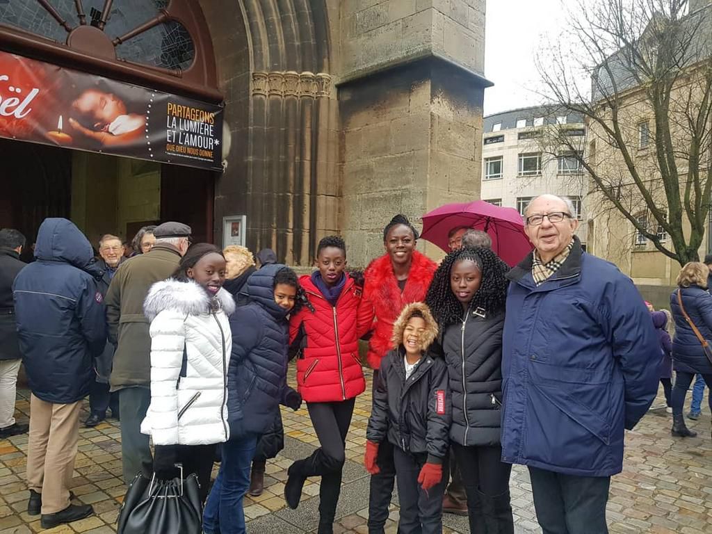 Singer Akothee with her Family in France (Instagram)