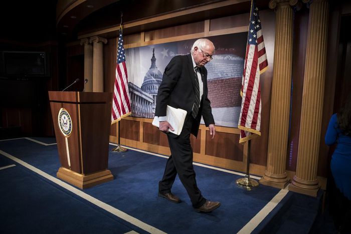 Bernie Sanders, Addressing Sexism Complaints, Will Meet With Former Staff Members