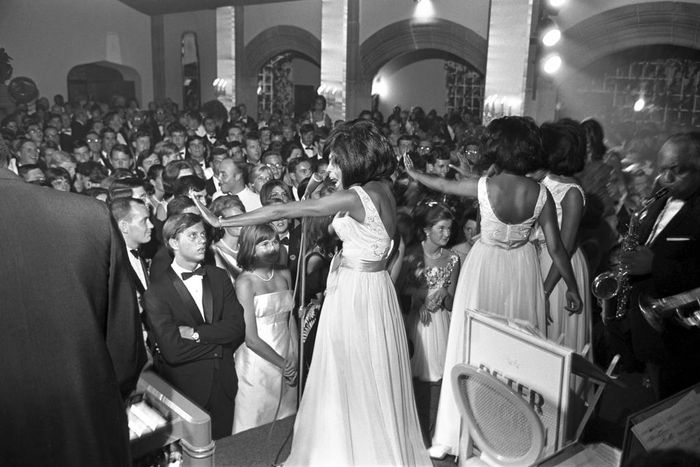 For One Night in 1965, the Supremes Brought the Two Detroits Together