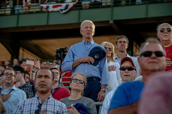 Biden, Under Fire on Race, Apologizes for Remarks on Segregationists