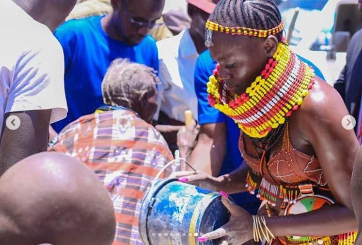 Akothee wins hearts after donating food and water to Turkana residents