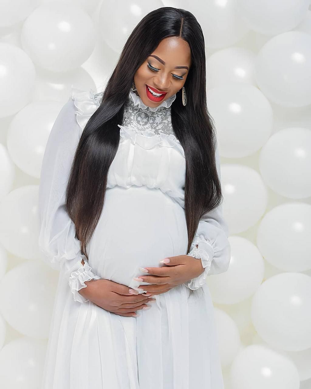 Diana during her pregnancy with baby Heaven (@gregcomplementpictures)