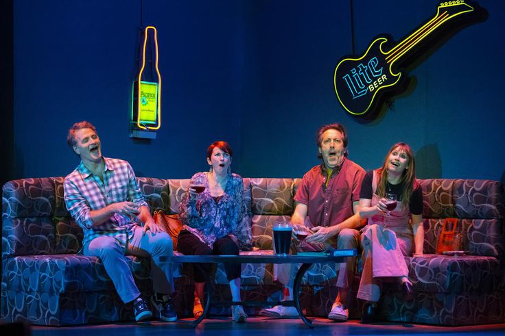 'Linda Vista' Review: A Womanizer Who Devastates as He Charms