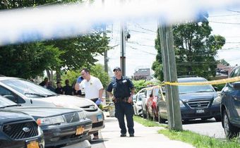Woman and 2 children are found dead on Staten Island, police say