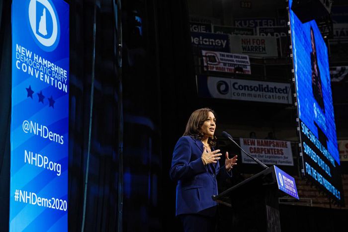 Harris Apologizes for Her Reaction to 'Mentally Retarded' Remark About Trump