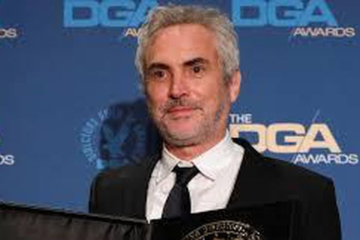 Directors guild honors Alfonso Cuarón and snubs Bradley Cooper
