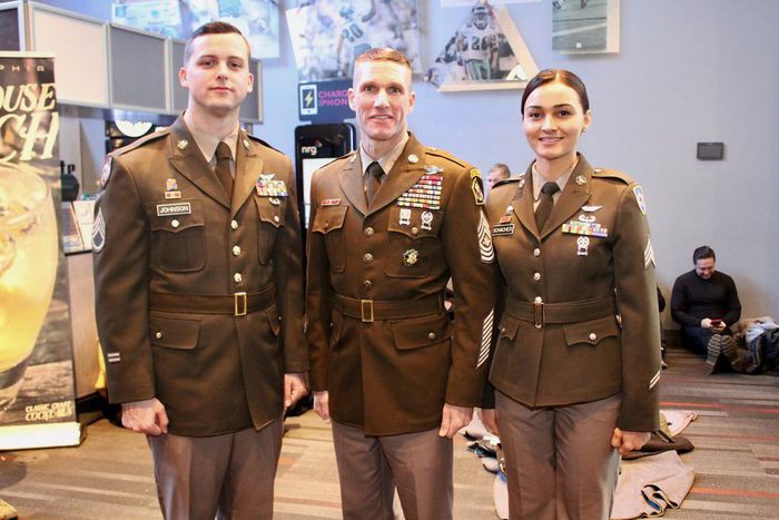In Picking New Dress Uniform, Army Does an About-Face