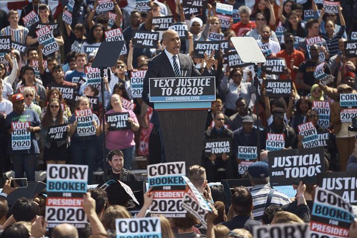 On home turf, booker says, 'we can't wait'