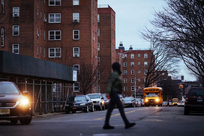 Pregnant Woman Is Strangled and Pulled From Car