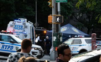 Twin Infants Found Dead in Car in Bronx After Father Left Them, Police Say
