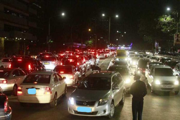 File image of a traffic police officer along a road in Nairobi