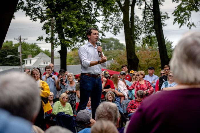 In Racially Diverse Field, the Top Tier Is All White