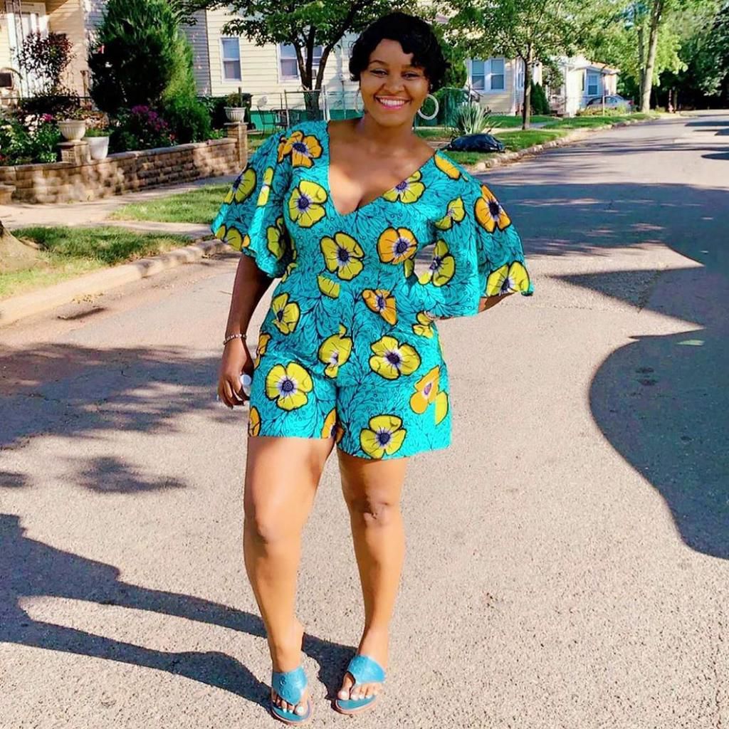 V-neck playsuit (Brand spur)