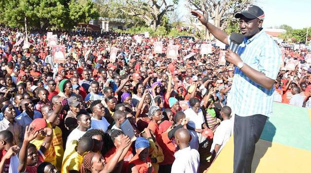 File image of DP William Ruto addressing the public at a past political rally