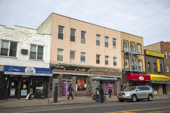 City Council Votes to Halt New Signage Violations After Rash of Complaints