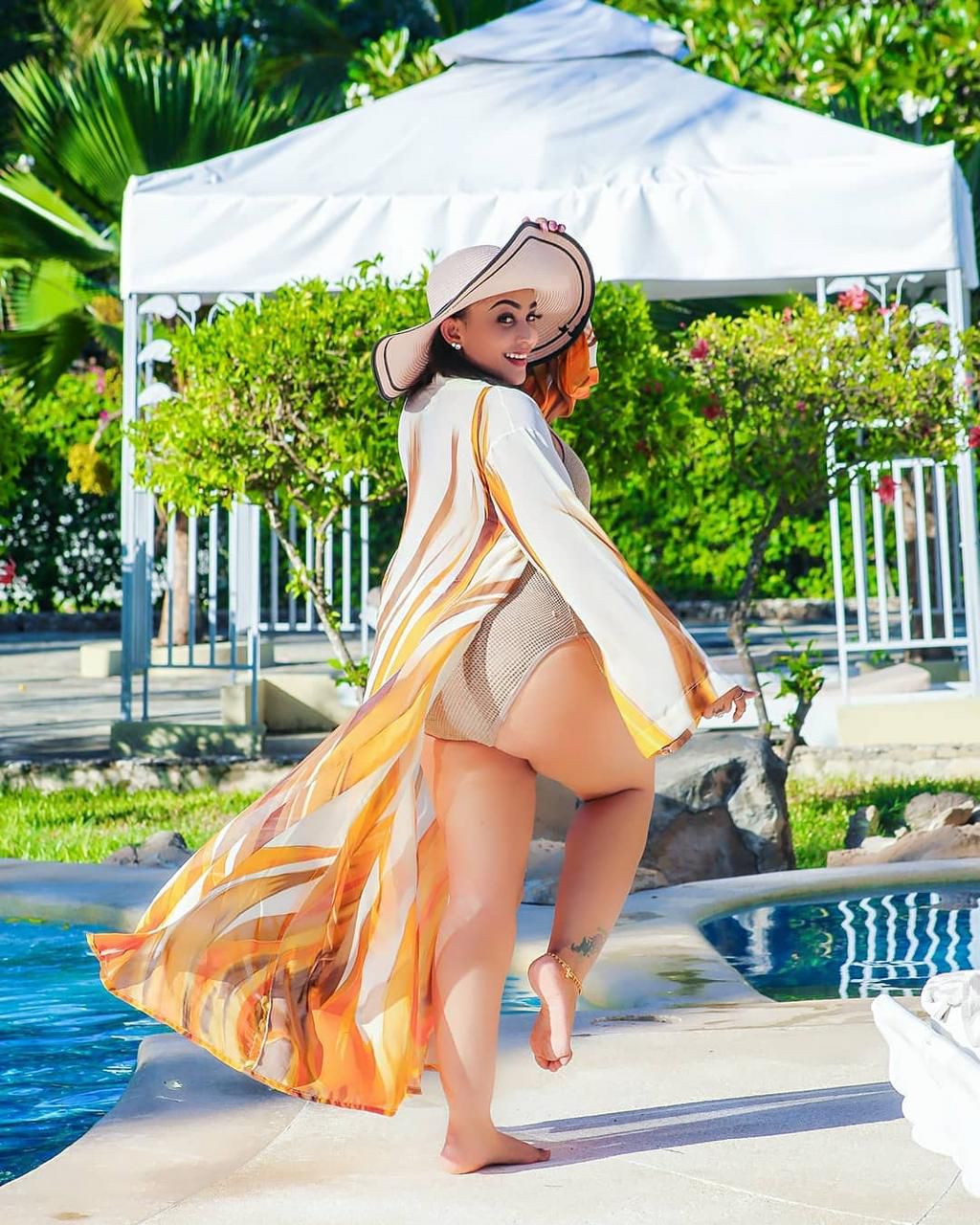 Zari Hassan fight-off critics after stepping out in this sexy-bikini photos in Malindi