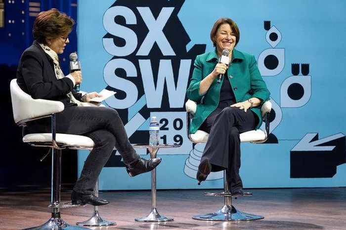 Amy Klobuchar talks health care, Israel and, yes, that comb
