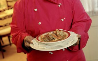 Leah Chase, Creole Chef Who Fed Presidents and Freedom Riders, Dies at 96