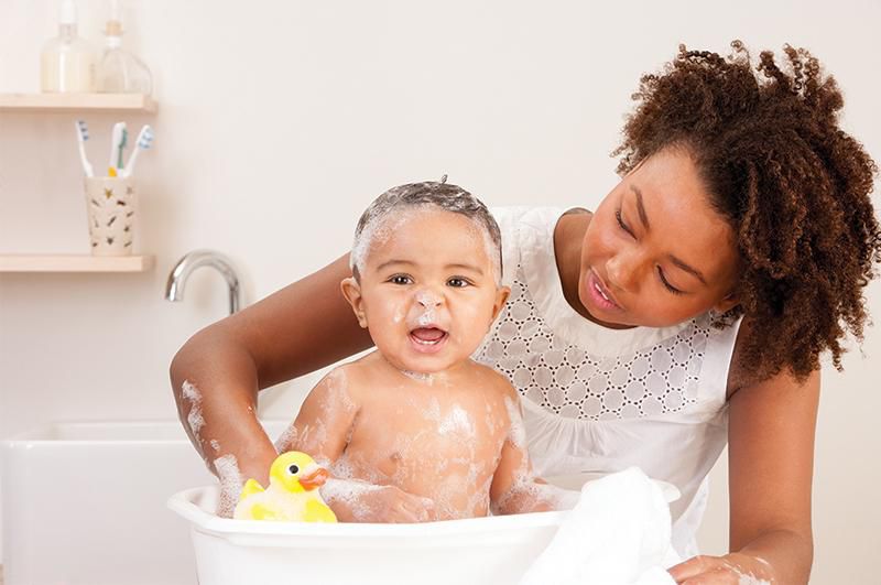 Bathing baby (babysense)