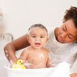 Bathing baby (babysense)
