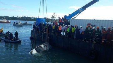 Retrieval of the Vehicle that plunged at the Likoni channel  (Photo courtesy: Levi Mashru)