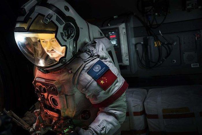 'The Wandering Earth' review: Planetary disaster goes global
