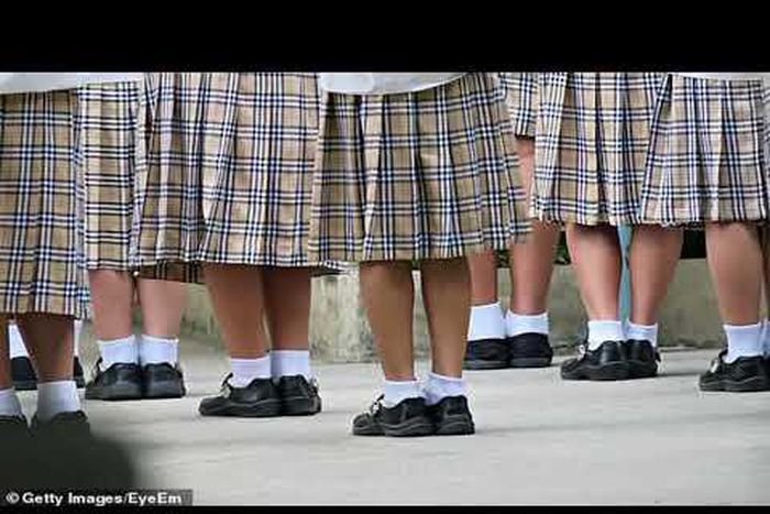 Girls at North Carolina school don't have to wear skirts, judge rules (Youtube)