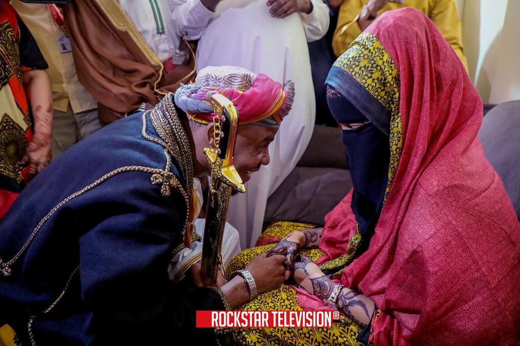 Alikiba and his wife Amina Khalef during their wedding. Alikiba wedding. Diamond has send Alikiba a surprise message hours after his wedding