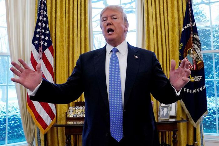 In business and governing, Trump seeks victory in chaos1.1910x1000