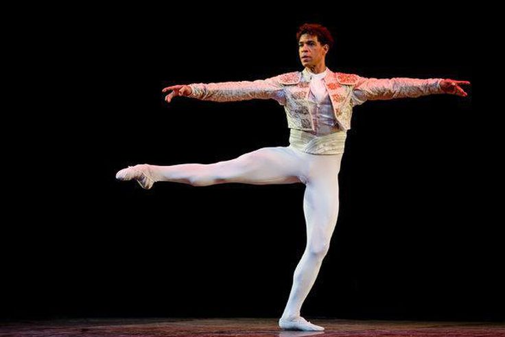 Carlos Acosta, dance star, to lead Birmingham Royal Ballet