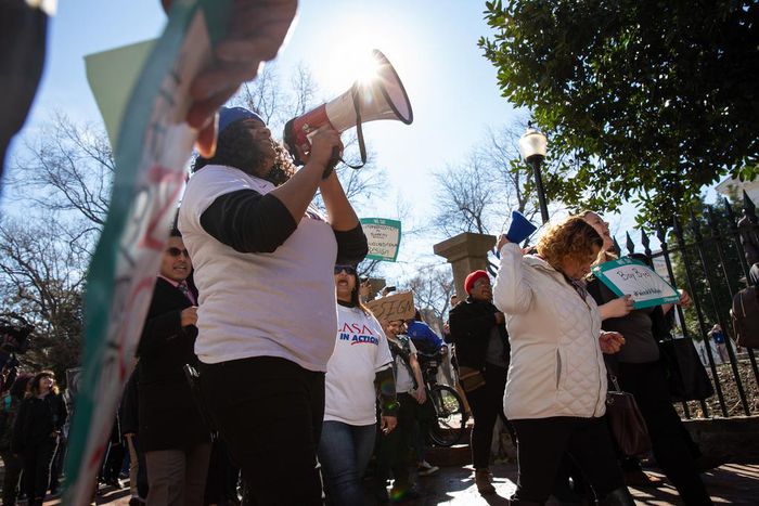 Virginia Capitol Thrown Into Chaos as Pressure on Northam Intensifies